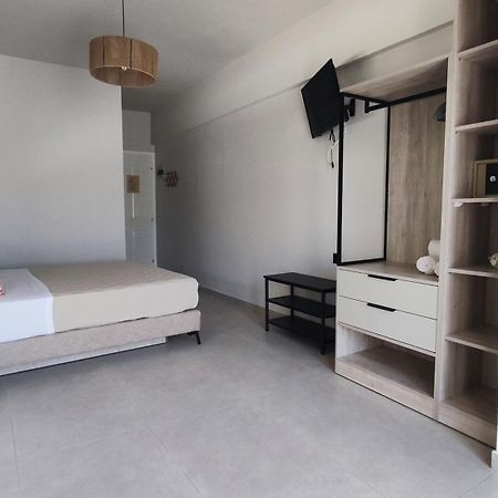 Nostos Studios Golden Beach Chrysi Ammoudia ภายนอก รูปภาพ
