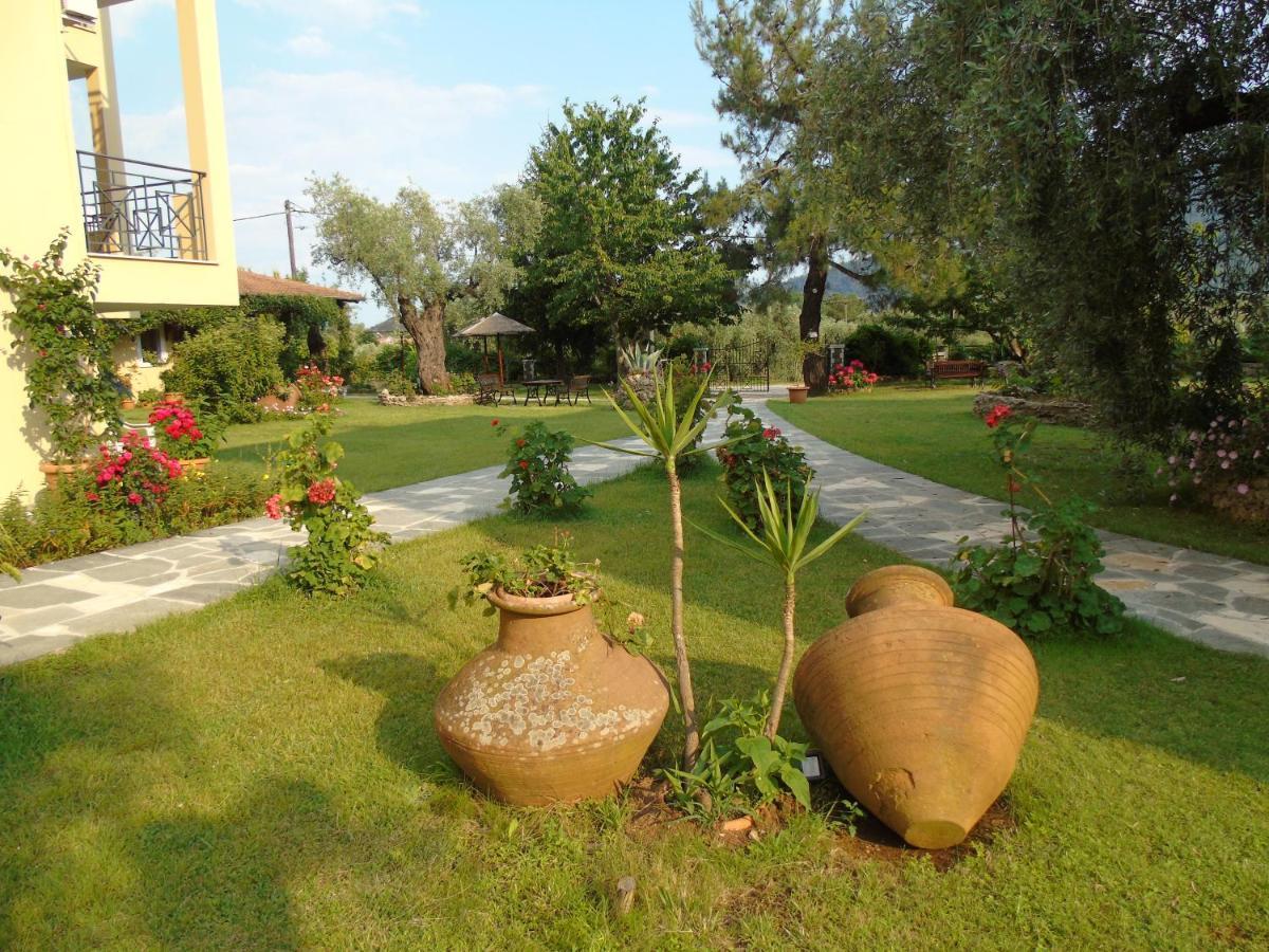 Nostos Studios Golden Beach Chrysi Ammoudia ภายนอก รูปภาพ